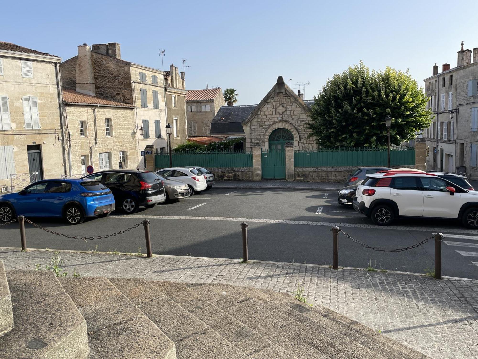Appartement Chez Jean-yves Et Zoe - La Dolce - Au Calme, Tres Propre, Proche Parkings *